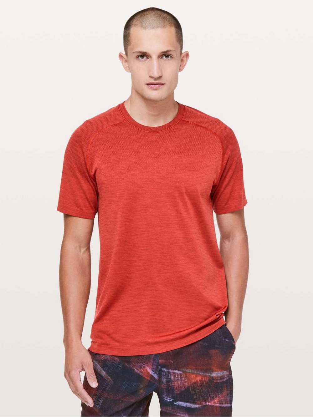 Lululemon Metal Vent Tech Short Sleeve
Magma/Flames Size M